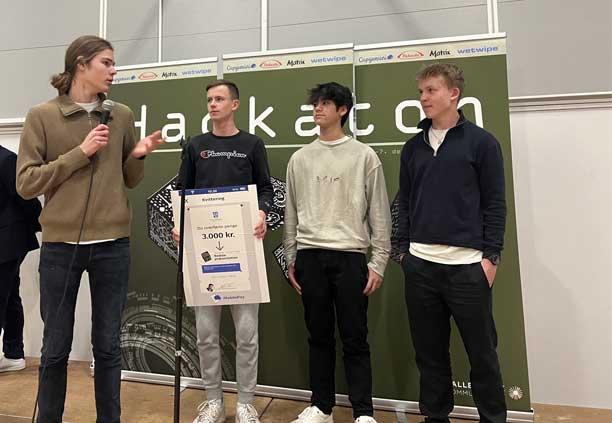 Gruppen fra Vallensbæk Skole, der vandt prisen for bedste præsentation/pitch. 